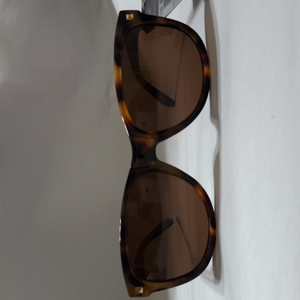 Foster Grant Women Sutton Sunglasses Tru Polar Tortoise Gold Frame UVA-U…